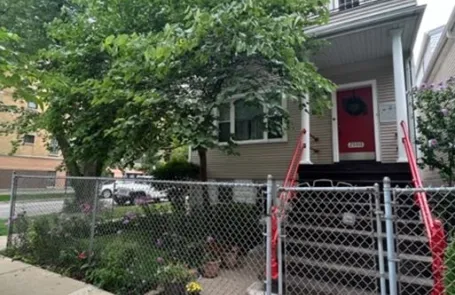 2 Bedroom Logan Square Apartment