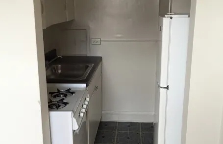 Studio Rogers Park Apartment