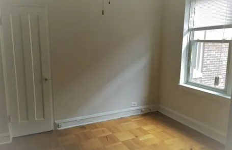 1 Bedroom Rogers Park Apartment