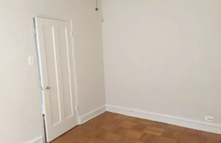 1 Bedroom Rogers Park Apartment