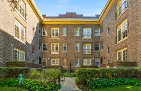 3 Bedroom Evanston Apartment