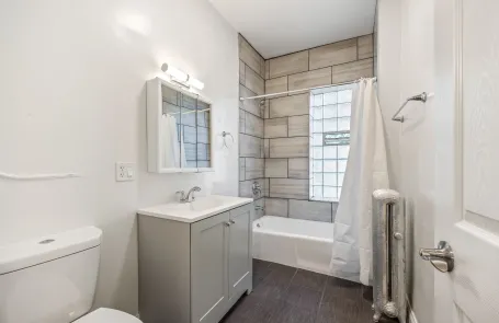 3 Bedroom Evanston Apartment