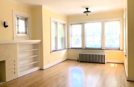 2 Bedroom Irving Park Apartment