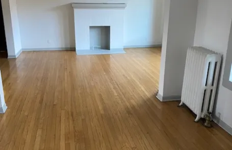 1 Bedroom Andersonville Apartment