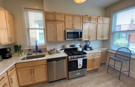 2 Bedroom Ravenswood Apartment