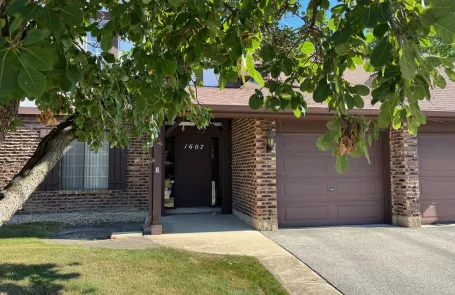 2 Bedroom Wheaton Condo