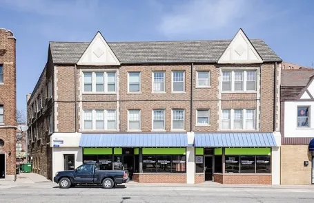 1 Bedroom Arlington Heights Apartment