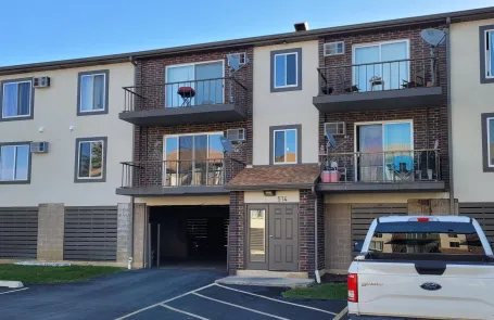 2 Bedroom Naperville Apartment