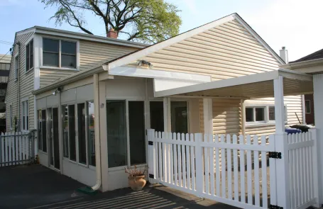 3 Bedroom Des Plaines Single Family