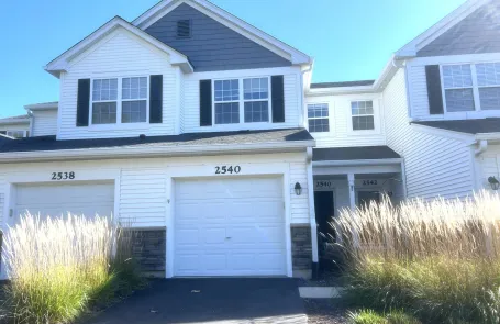 2 Bedroom Naperville Apartment