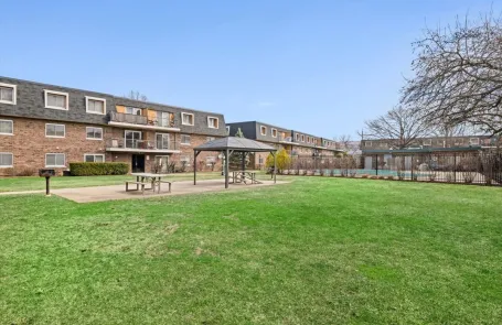 2 Bedroom Glenview Condo