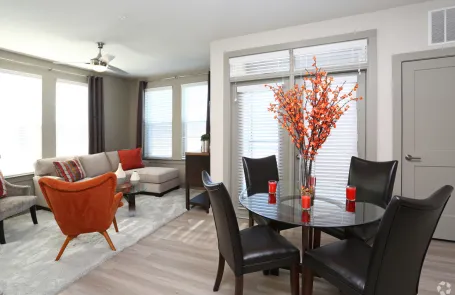 2 Bedroom Schaumburg Apartment
