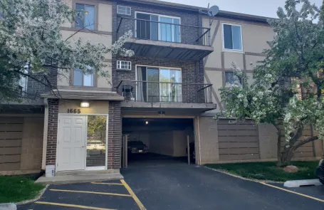 3 Bedroom Naperville Condo