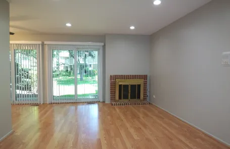 2 Bedroom Schaumburg Condo