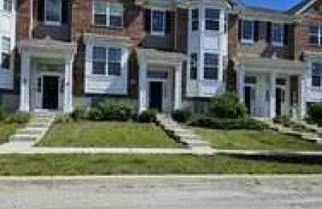 3 Bedroom Naperville Townhome