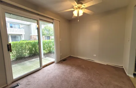 2 Bedroom Schaumburg Apartment