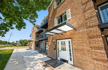 2 Bedroom Glenview Condo