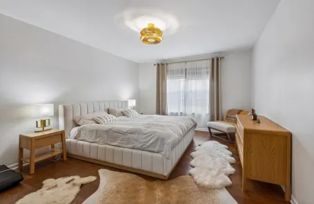 2 Bedroom Des Plaines Townhome