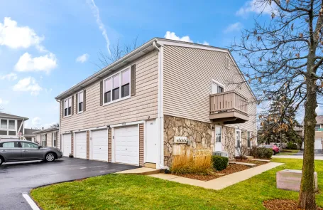 2 Bedroom Schaumburg Condo