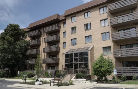 3 Bedroom Glenview Apartment