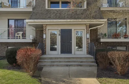 2 Bedroom Naperville Condo