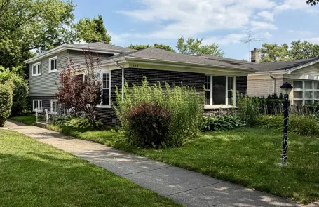 4 Bedroom Wilmette Single Family