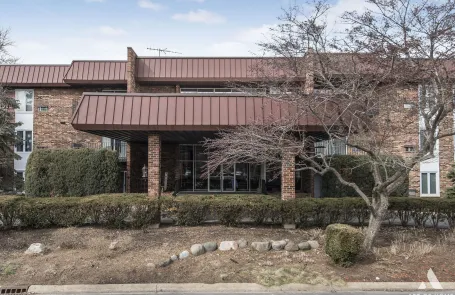 2 Bedroom Naperville Condo