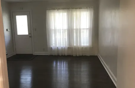 2 Bedroom Des Plaines Apartment