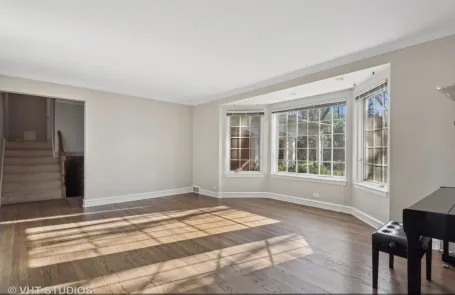 5 Bedroom Wilmette Single Family