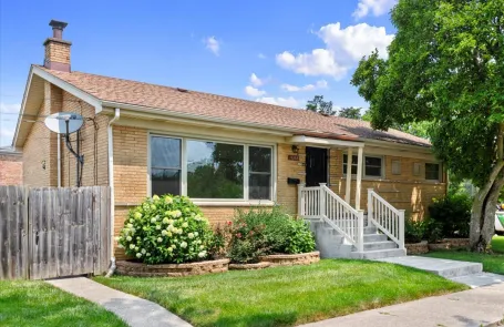 3 Bedroom Morgan Park Single Family
