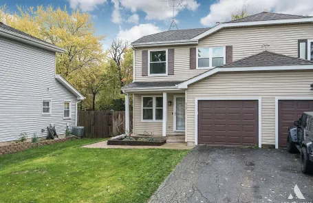 3 Bedroom Naperville Apartment