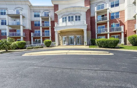 2 Bedroom Arlington Heights Condo