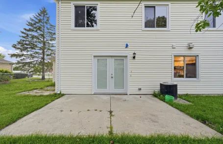 4 Bedroom Hoffman Estates Single Family