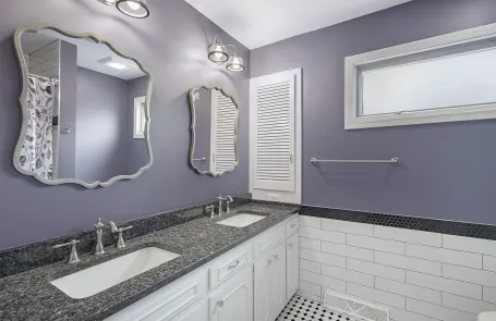 5 Bedroom Oak Brook Single Family