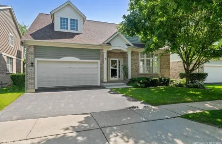 6 Bedroom Vernon Hills Single Family