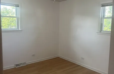 3 Bedroom Elmhurst Single Family