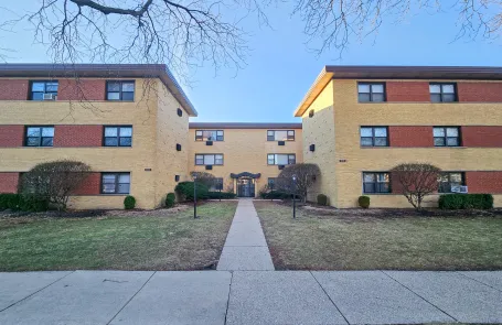 2 Bedroom Skokie Apartment
