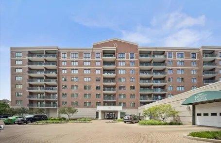 2 Bedroom Des Plaines Condo