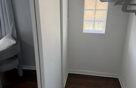 2 Bedroom Skokie Townhome
