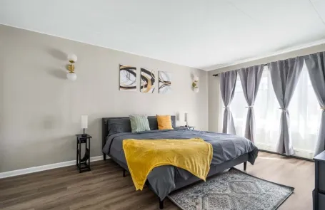 2 Bedroom Arlington Heights Condo