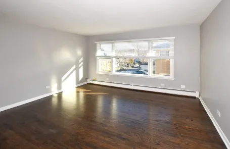 2 Bedroom Niles Apartment