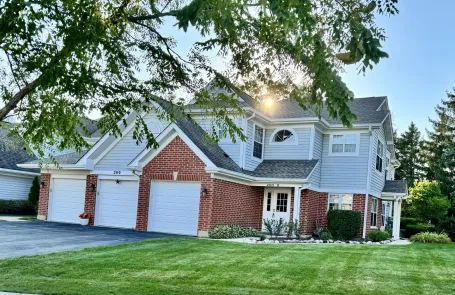 3 Bedroom Schaumburg Townhome