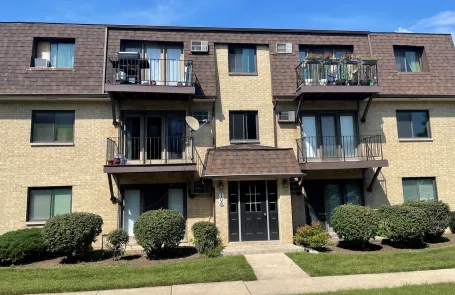 2 Bedroom Naperville Apartment