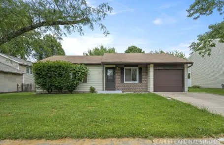 3 Bedroom Warrenville Single Family