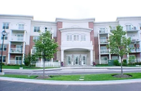 1 Bedroom Arlington Heights Condo