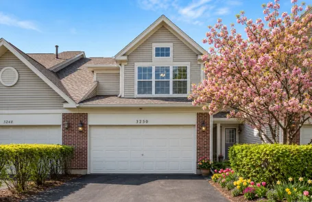 3 Bedroom Naperville Townhome