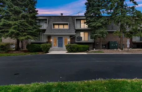 2 Bedroom Naperville Condo