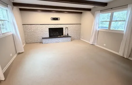 3 Bedroom Deerfield Single Family