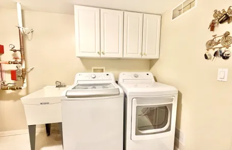 3 Bedroom Arlington Heights Townhome