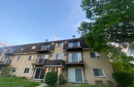 2 Bedroom Naperville Apartment